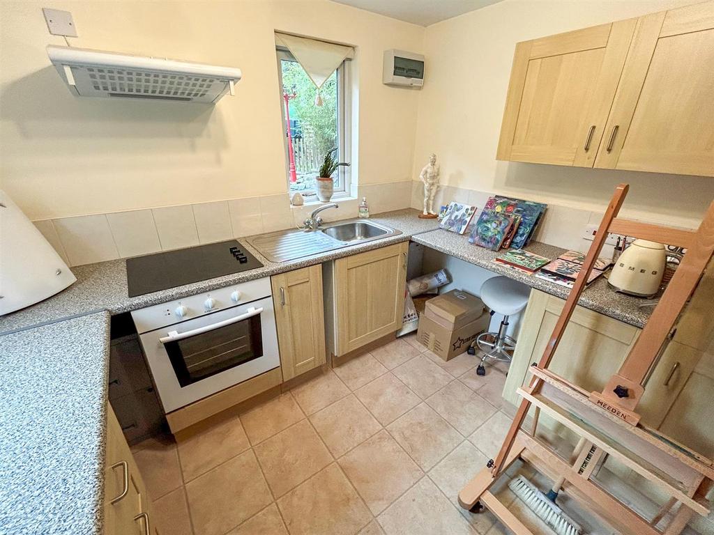 Kitchen/ dining area