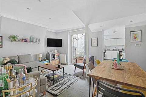 1 bedroom flat for sale, Danbury Street, London N1