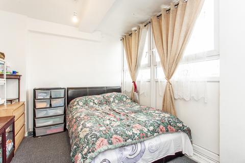 2 bedroom maisonette for sale, Wentworth Mews, Mile End, E3