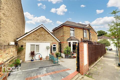 5 bedroom end of terrace house for sale, Roland Road, Walthamstow