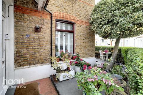 5 bedroom end of terrace house for sale, Roland Road, Walthamstow