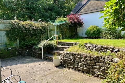 2 bedroom ground floor flat for sale, 1A Old Farm Mews, Dinas Powys, V Of G. CF64 4AZ