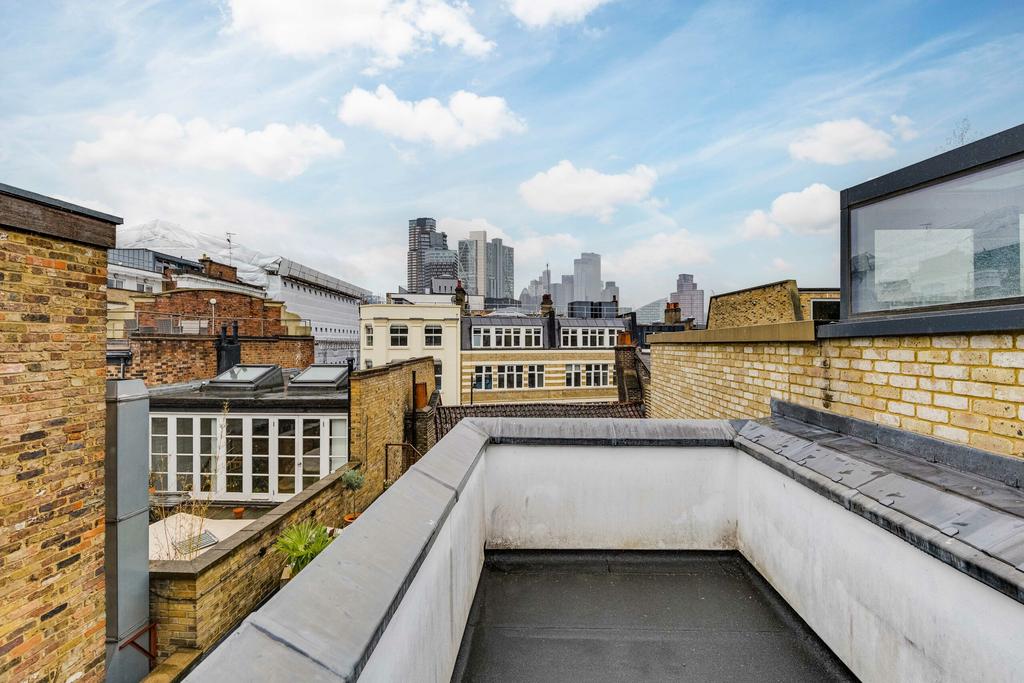 Flat 3, 42 Hoxton Square, London N1 6 PB-20