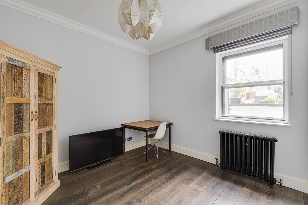 Flat 3, 42 Hoxton Square, London N1 6 PB-01