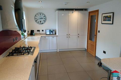 4 bedroom detached house for sale, Chwilog, Pwllheli LL53