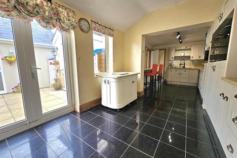 4 bedroom detached house for sale, Gorsley, Ross-On-Wye