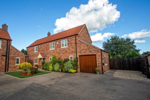 4 bedroom detached house for sale, Chapel Farm Close, Elston