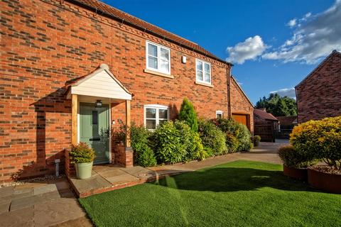 4 bedroom detached house for sale, Chapel Farm Close, Elston