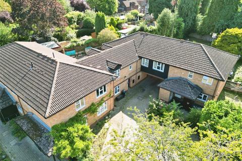 1 bedroom maisonette for sale, Dowding Court, Berkshire RG45