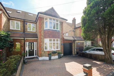 4 bedroom semi-detached house for sale, Goldsborough Crescent, North Chingford