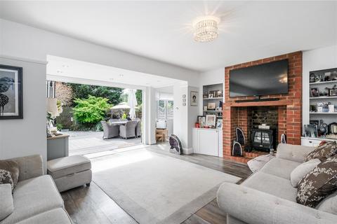 54 Goldsborough Crescent, London, E4 6PZ