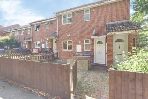 25 Dale Close, South Ockendon, RM15 5DR