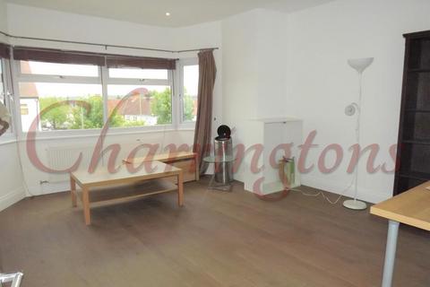 2 bedroom flat to rent, Large Two Bed Flat with Roof Terrace  To Let  Sevington Road  NW4