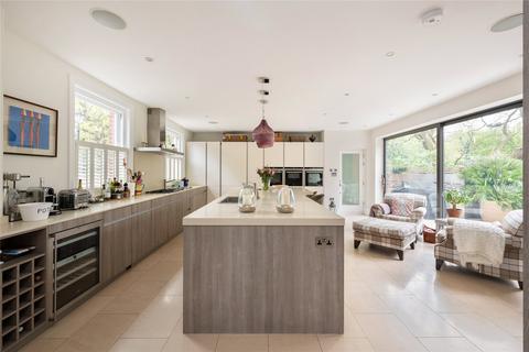 6 bedroom semi-detached house for sale, Glebe Road, London SW13