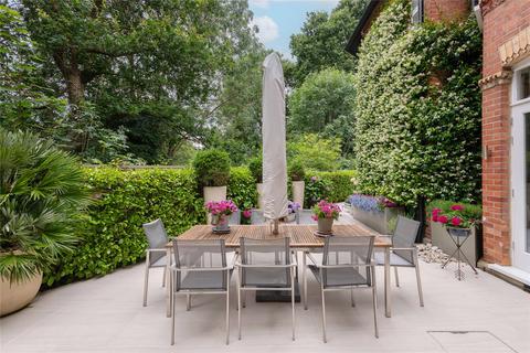 6 bedroom semi-detached house for sale, Glebe Road, London SW13