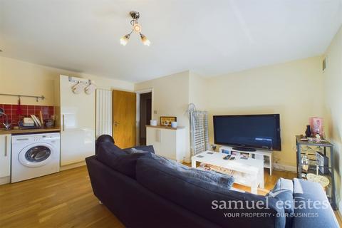 2 bedroom flat for sale, 10-12 High Street, Colliers Wood, SW19