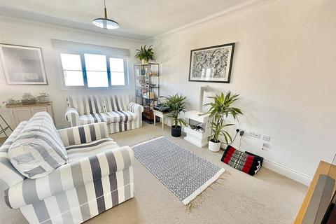 1 bedroom apartment for sale, 21 The Norton, Tenby