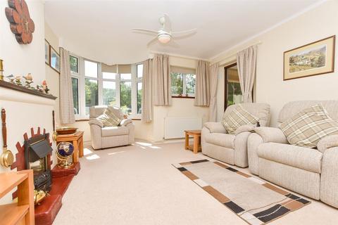 4 bedroom chalet for sale, Cannon Grove, Fetcham, Surrey