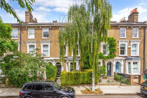 4 bedroom terraced house for sale, Southborough Road, London, E9