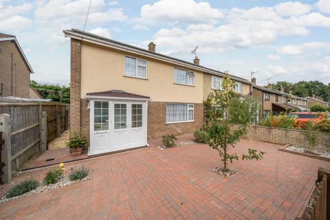 4 bedroom semi-detached house for sale, Nightingale Crescent, Lincoln, Lincolnshire, LN6