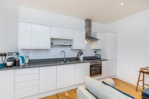 1 bedroom apartment for sale, Riverside Wharf, Bow