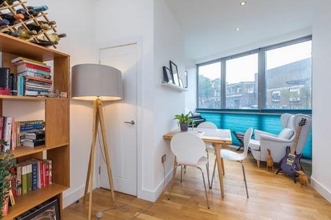 1 bedroom apartment for sale, Riverside Wharf, Bow