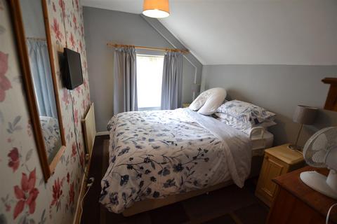2, Wood Court Bargates, Leominster, HR6 8HB