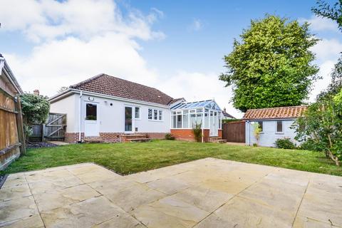 4 bedroom detached bungalow for sale, Centre Drive, Newmarket CB8