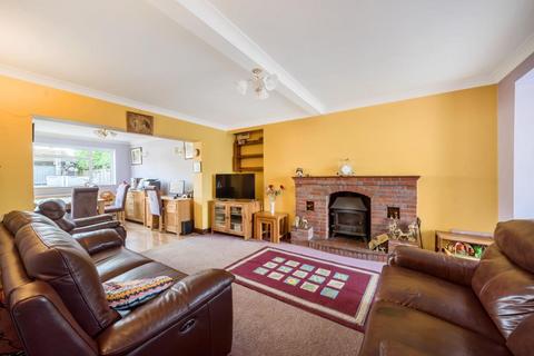 4 bedroom semi-detached house for sale, Chartridge,  Buckinghamshire,  HP5