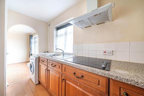 1 bedroom maisonette for sale, Aylesbury,  Buckinghamshire,  HP20