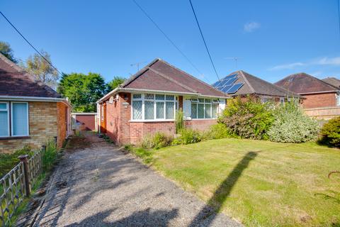 2 bedroom detached bungalow for sale, POETS ESTATE! CHAIN FREE! MODERN SHOWER ROOM!