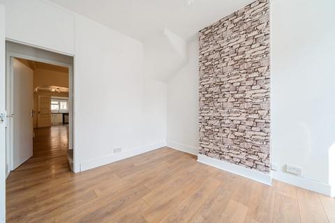 2 bedroom terraced house for sale, College Road, Bromley