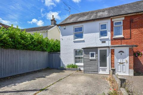 3 bedroom property for sale, Manor Road, Ringwood