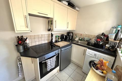 2 bedroom terraced house to rent, Nottidge Road, Ipswich IP4