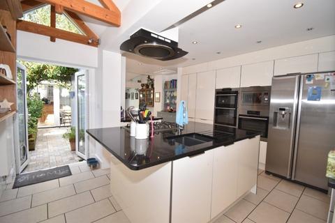 14 Alexandra Terrace, Exeter, EX4 6SY