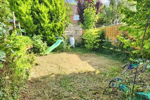 5 The Downs, Chartham, Canterbury, CT4 7PT