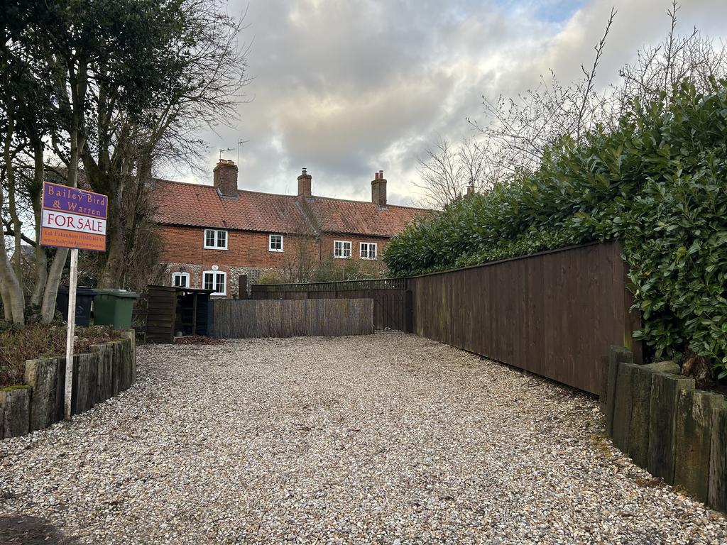 Front View &amp; Driveway