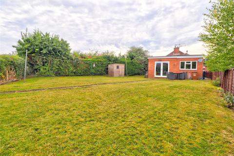 3 bedroom bungalow for sale, Willow Road, Godalming, Surrey, GU7