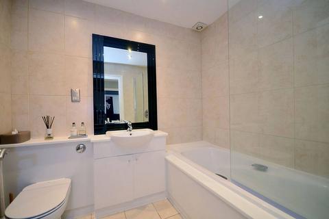 1 bedroom flat to rent, Shepherdess Place, Islington, London, N1