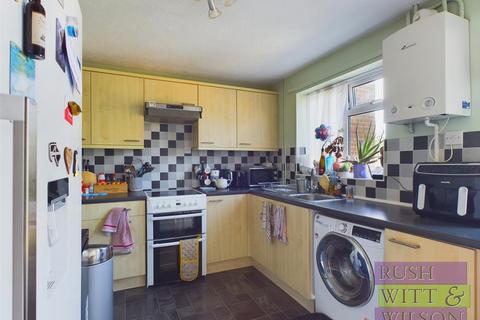 2 bedroom terraced house for sale, Warren Close, St. Leonards-On-Sea