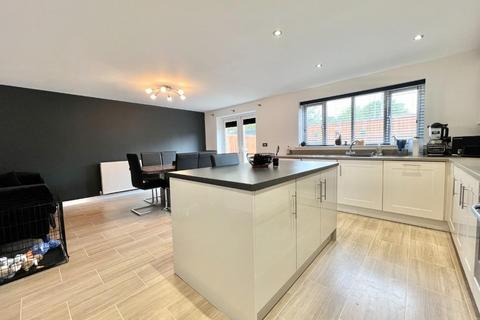 4 bedroom semi-detached house for sale, Howden Green, Howden Le Wear, Crook