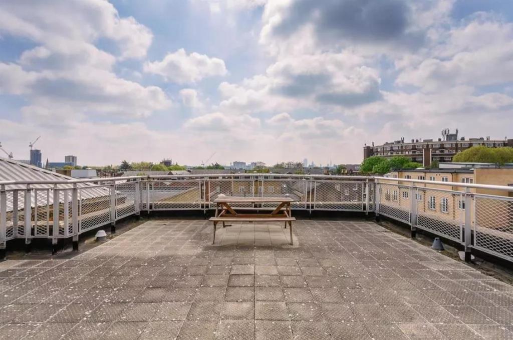 Roof terrace.jpg