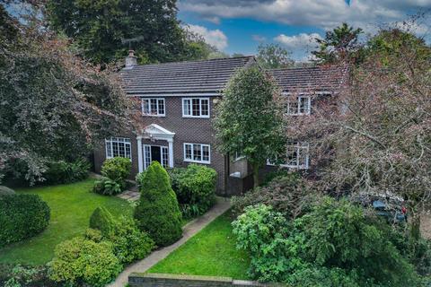 4 bedroom detached house for sale, 14 Rheda Park, Frizington CA26