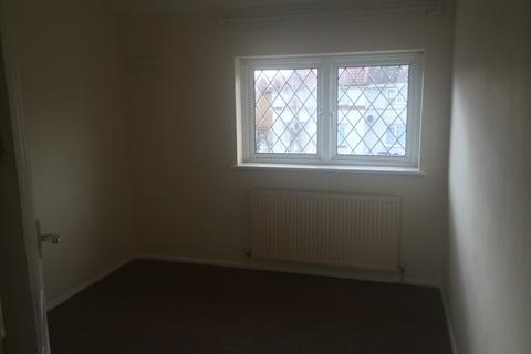 4 bedroom terraced house to rent, Crescent Road, Dagenham, RM10