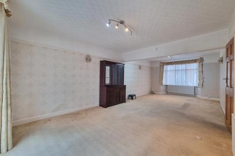 3 bedroom semi-detached house for sale, Norwood Road, Leicester