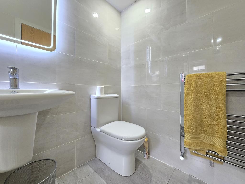En Suite 2