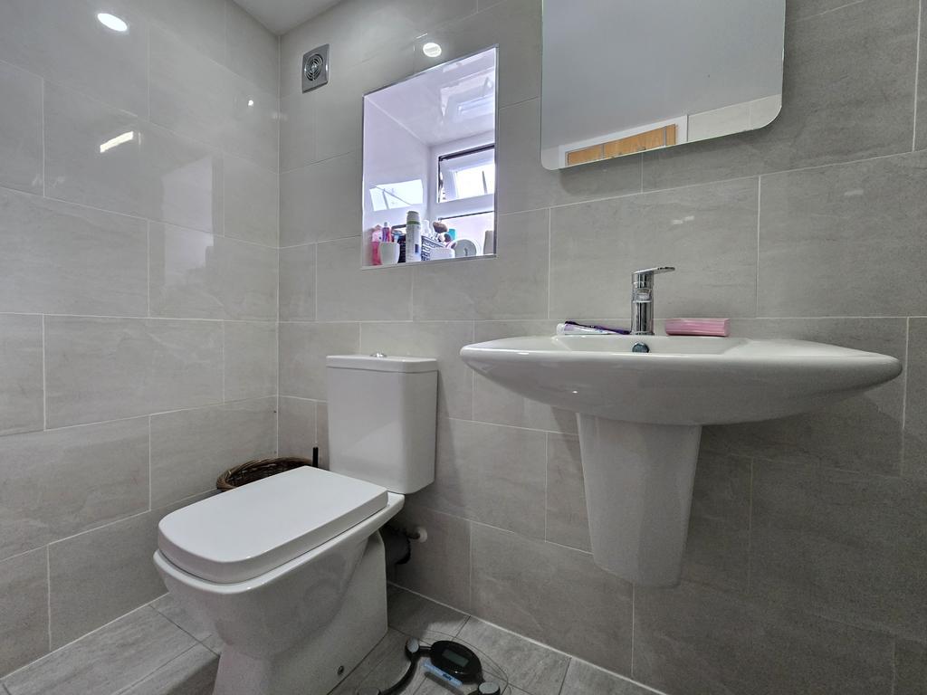 En Suite 1