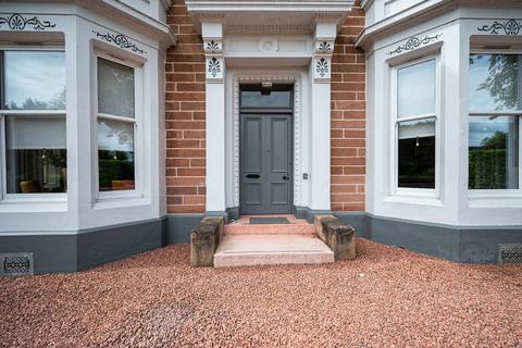 6 Fife Crescent, Bothwell, Glasgow, G71 8DG