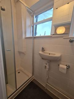 1 bedroom flat to rent, London N8