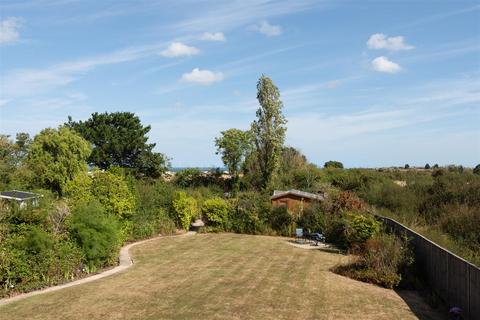 3 bedroom detached house for sale, Maydowns Road, Chestfield, Whitstable